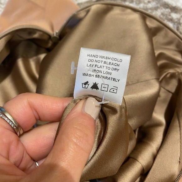 Lovers + Friends Women’s Mini Dress Long Tulip Sleeve Button Detail Beige Size S - Picture 8 of 9